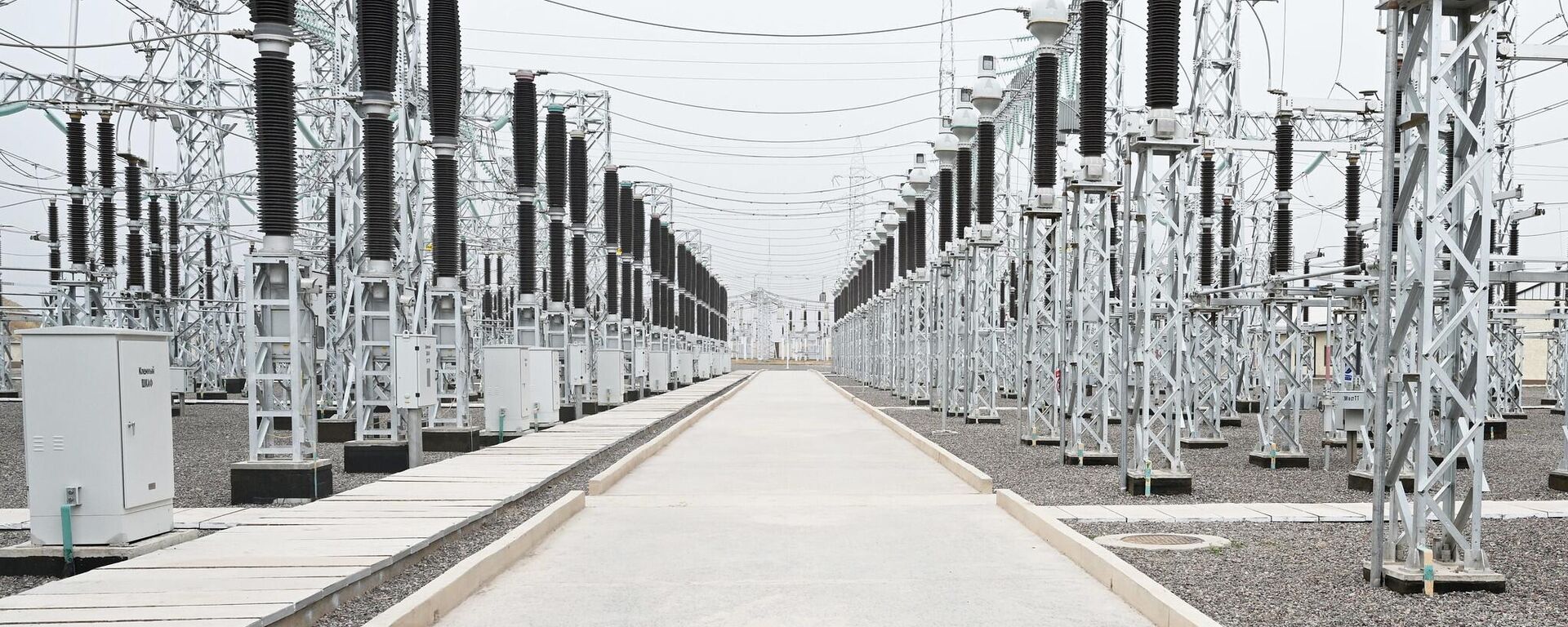 Ввод в эксплуатацию ЛЭП 220 кВ. Архивное фото - Sputnik Тоҷикистон, 1920, 25.03.2025