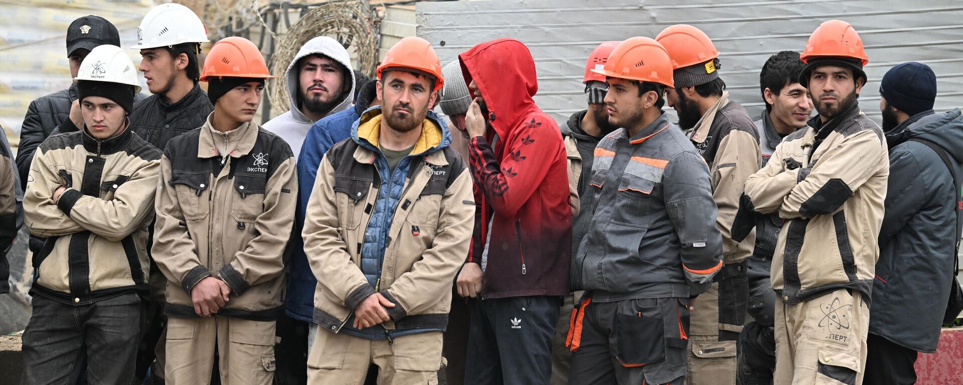 Трудовые мигранты в Москве. Архивное фото - Sputnik Тоҷикистон, 1920, 18.09.2025