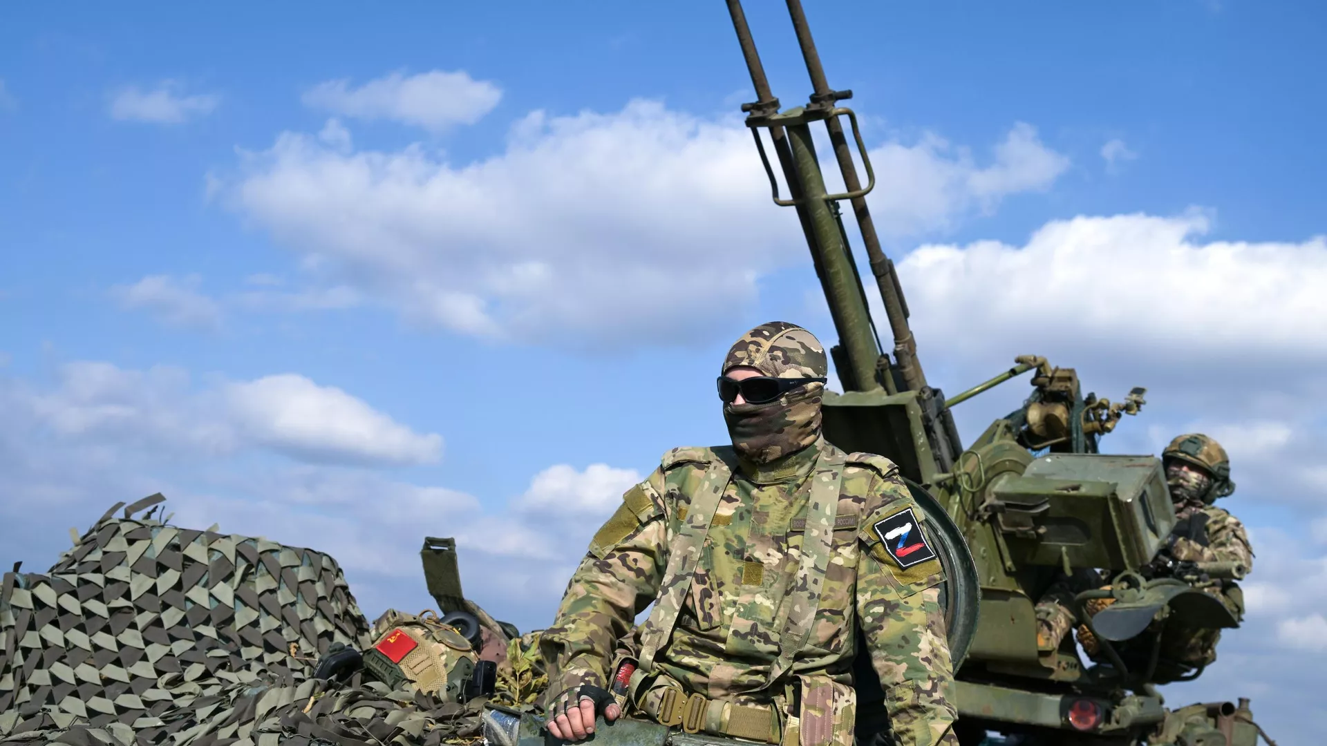 Боевое дежурство ЗРК Бук-М2 ЦВО в ДНР - Sputnik Тоҷикистон, 1920, 13.10.2024