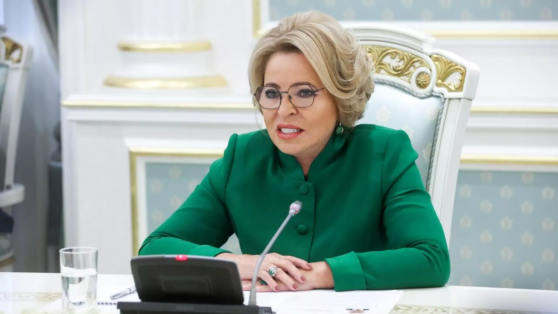 Встреча Валентины Матвиенко с Председателем нижней палаты парламента Таджикистана Махмадтоиром Зокирзодой - Sputnik Тоҷикистон, 1920, 11.10.2024