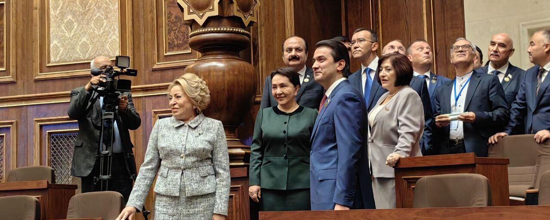 Международная межпарламентская конференция, посвященная 30-летию принятия Конституции Республики Таджикистан - Sputnik Тоҷикистон, 1920, 13.11.2025