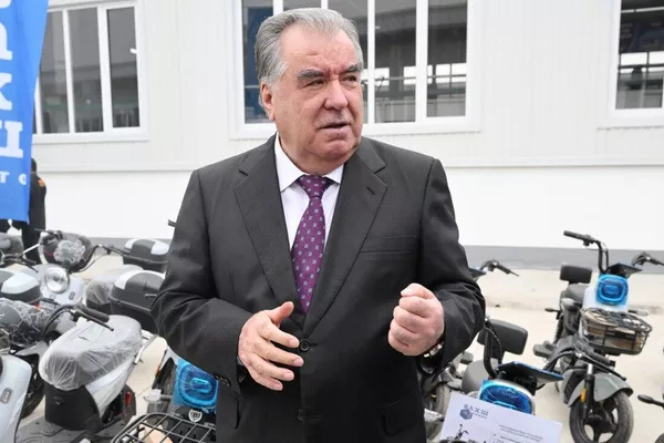 Открытие завода по производству различных двухколесных и трехколесных мотоциклов ООО Вахш Саноат в Кушанском районе Открытие завода по производству различных двухколесных и трехколесных мотоциклов ООО Вахш Саноат в Кушанском районе - Sputnik Тоҷикистон