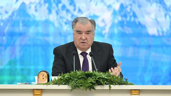 Президент Таджикистана Эмомали Рахмон - Sputnik Таджикистан