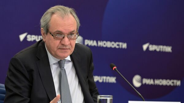 Советник Президента Российской Федерации, председатель Совета при Президенте Российской Федерации по развитию гражданского общества и правам человека Валерий Фадеев  - Sputnik Тоҷикистон
