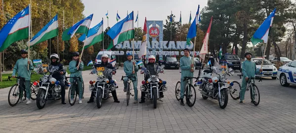 Рӯзи Парчами миллӣ аҳамияти масъулияти муштарак, ҳамбастагӣ, эҳтироми ҳамдигар ва садоқат ба анъанаҳои миллиро хотиррасон мекунад Рӯзи Парчами миллӣ аҳамияти масъулияти муштарак, ҳамбастагӣ, эҳтироми ҳамдигар ва садоқат ба анъанаҳои миллиро хотиррасон мекунад - Sputnik Тоҷикистон