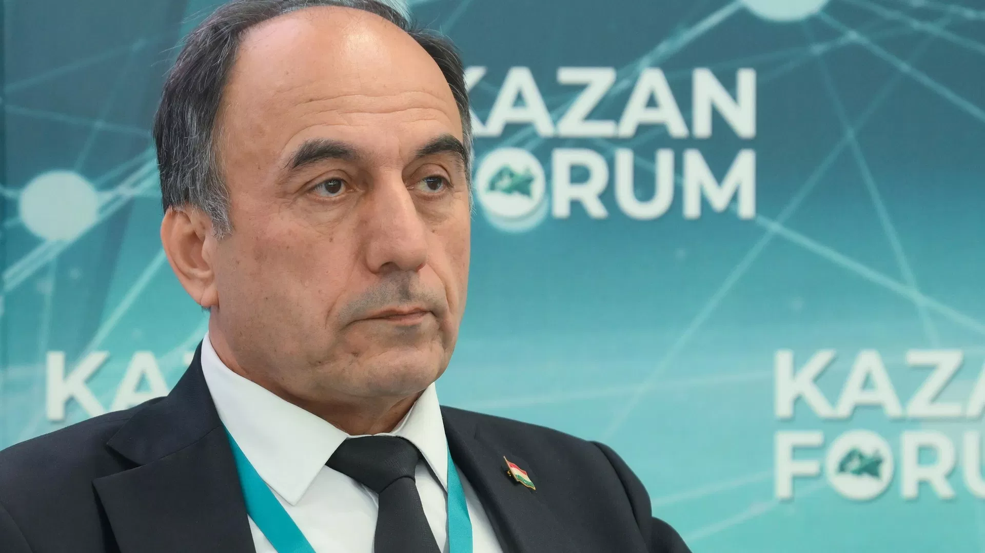 Вазири тоҷик аз мақомоти Эрон хост ба ҳалли панҷ масъала мусоидат намоянд