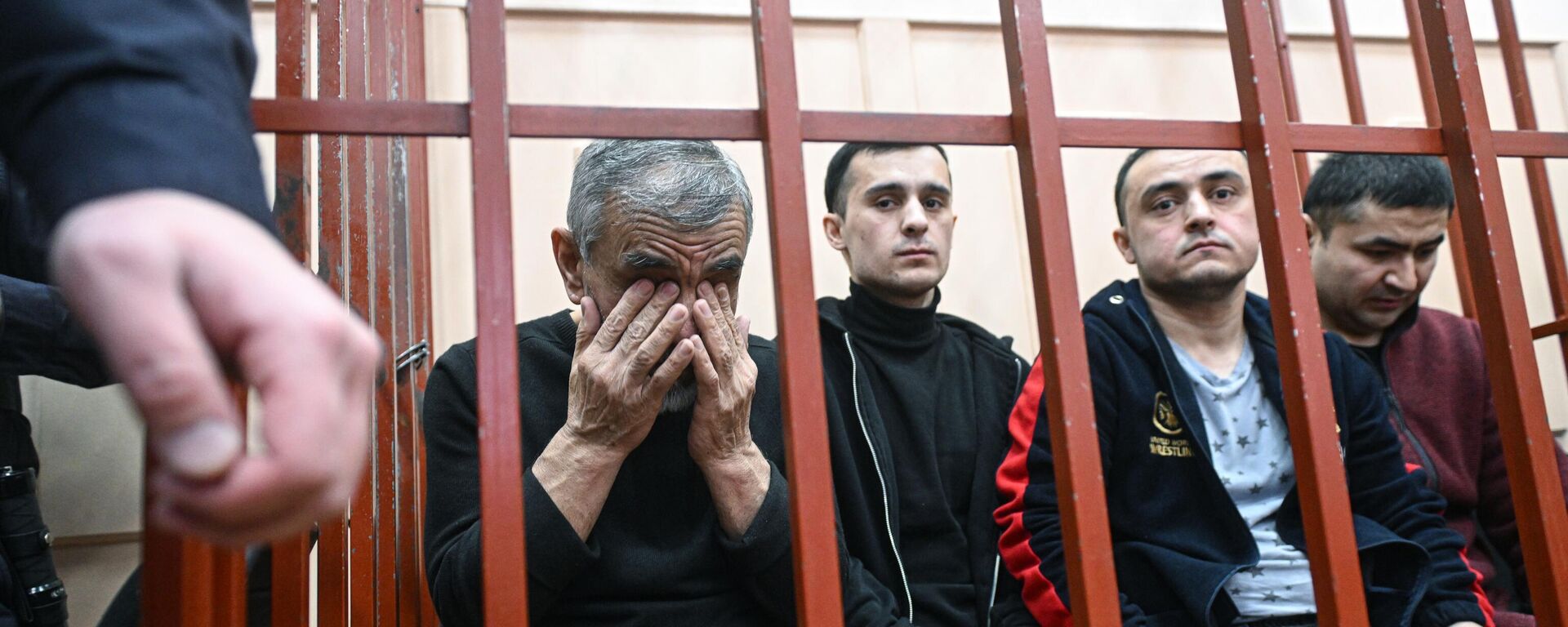 Рассмотрение вопроса о продлении ареста обвиняемым в теракте в  Крокус Сити Холл - Sputnik Тоҷикистон, 1920, 18.08.2025