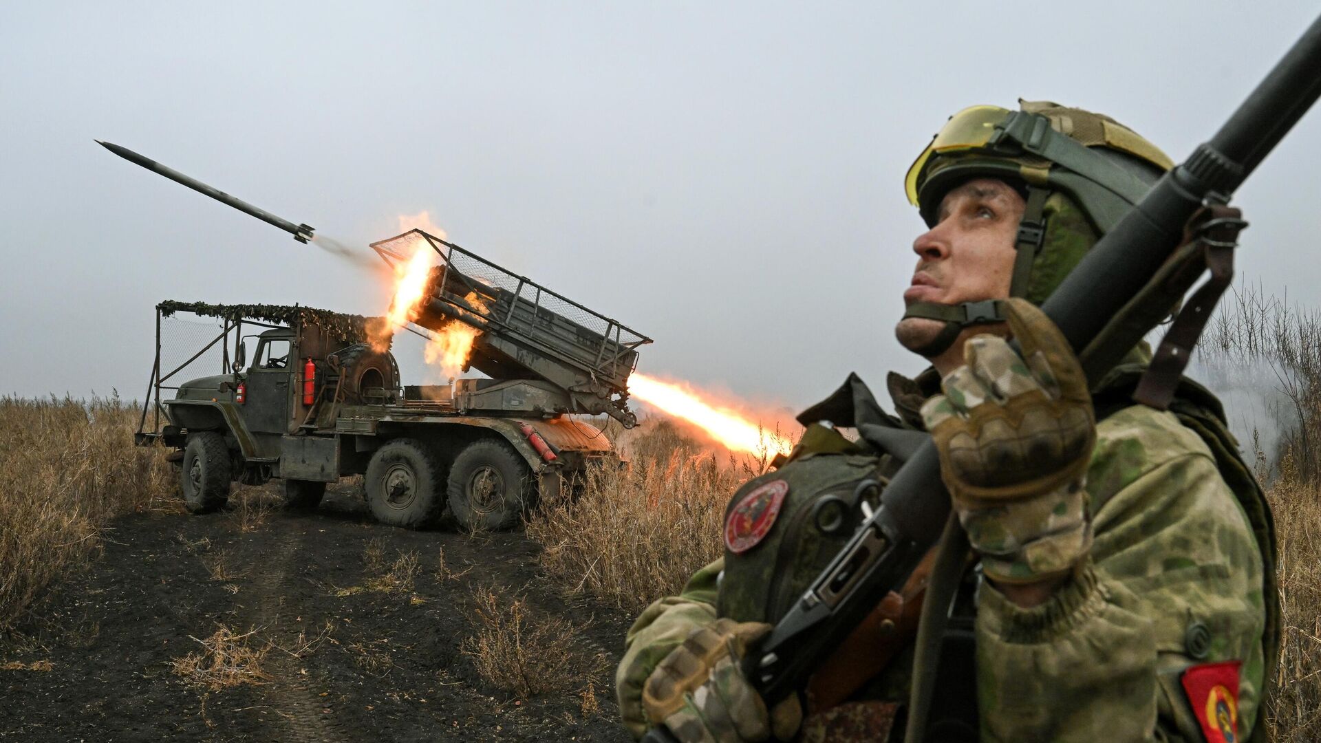 Боевая работа РСЗО Град группировки Центр на Красноармейском направлении СВО Боевая работа РСЗО Град группировки Центр на Красноармейском направлении СВО - Sputnik Таджикистан, 1920, 27.05.2025