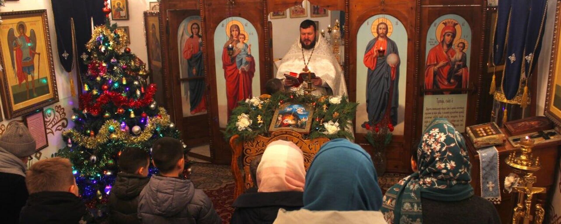 Российские военнослужащие в Таджикистане встретили Рождество Христово - Sputnik Тоҷикистон, 1920, 07.01.2025