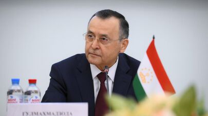 Посол Таджикистана в России Давлатшох Гулмахмадзода на заседании Комиссии по экономическим вопросам при Экономическом совете СНГ.
