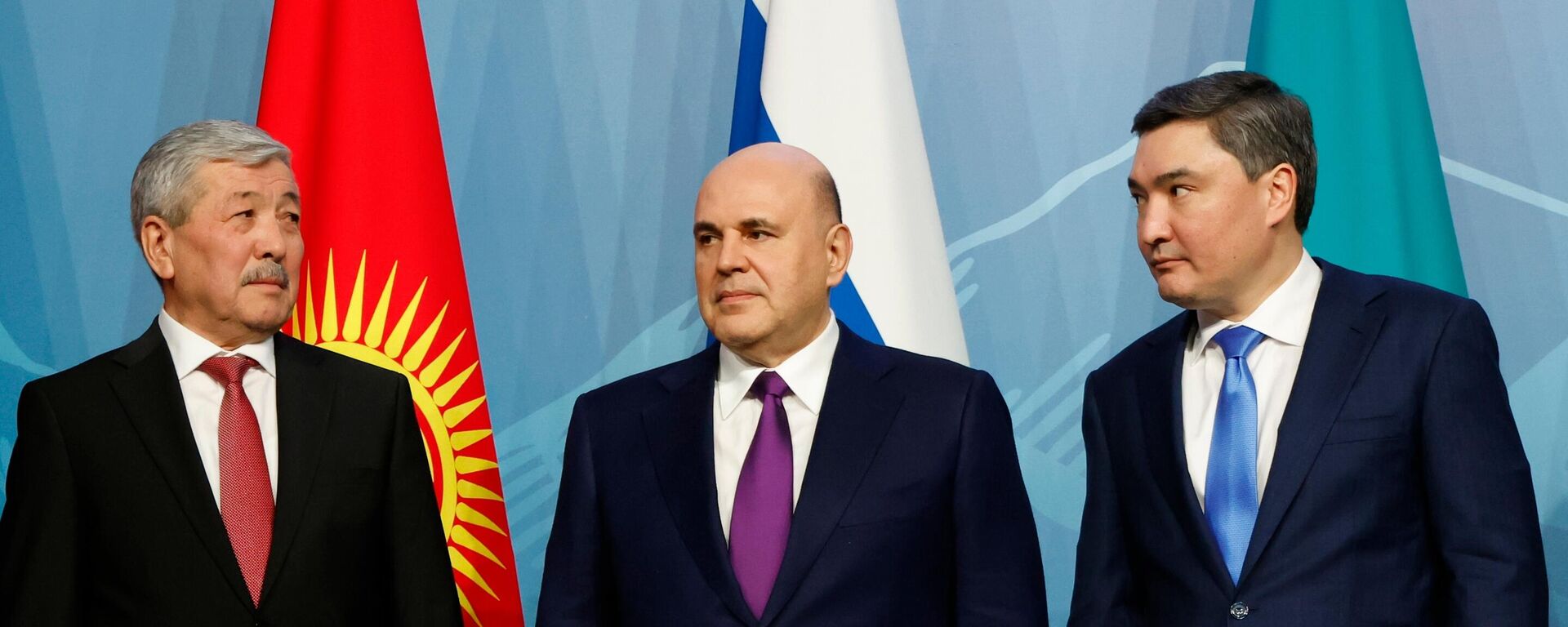Председатель правительства РФ Михаил Мишустин на церемонии совместного фотографирования в рамках заседания Евразийского межправительственного совета в расширенном составе в Алма-Ате. - Sputnik Таджикистан, 1920, 06.02.2025