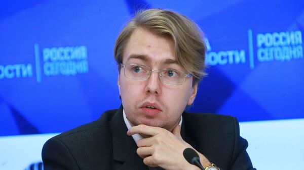 Аналитик Центра общественно-политических исследований Русская Балтика Александр Носович - Sputnik Таджикистан