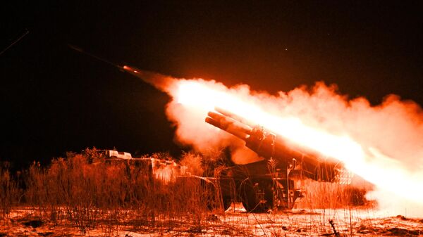 Боевая работа расчета РСЗО Ураган Группы войск Центр - Sputnik Таджикистан