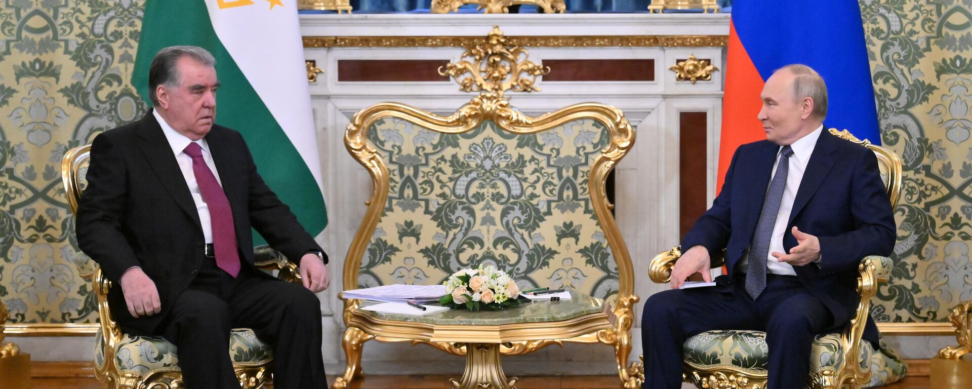 Встреча президента Владимира Путина с президентом Таджикистана Эмомали Рахмоном - Sputnik Таджикистан, 1920, 17.03.2025