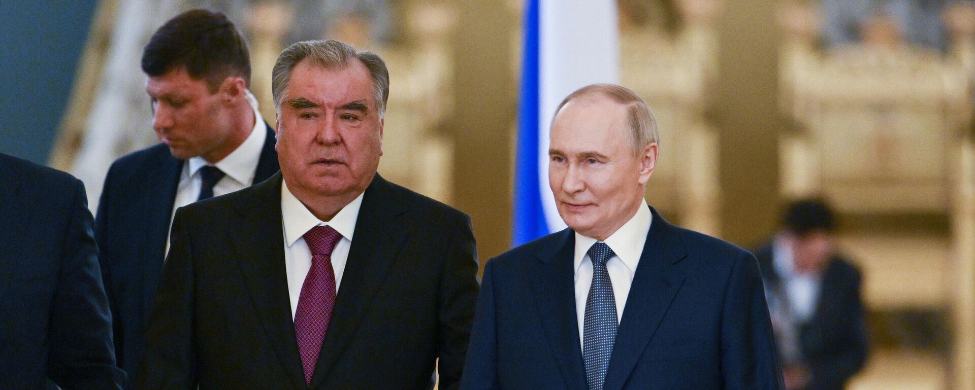 Встреча президента Владимира Путина с президентом Таджикистана Эмомали Рахмоном Встреча президента Владимира Путина с президентом Таджикистана Эмомали Рахмоном - Sputnik Тоҷикистон, 1920, 03.10.2025