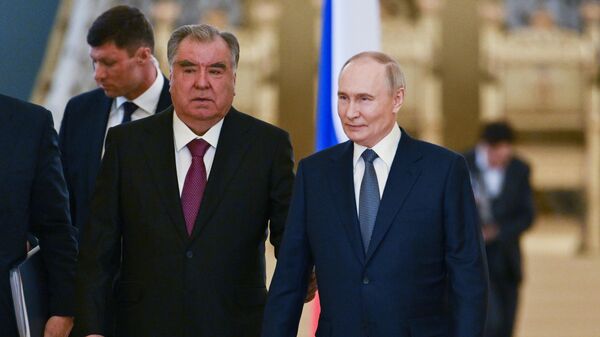 Встреча президента Владимира Путина с президентом Таджикистана Эмомали Рахмоном - Sputnik Тоҷикистон