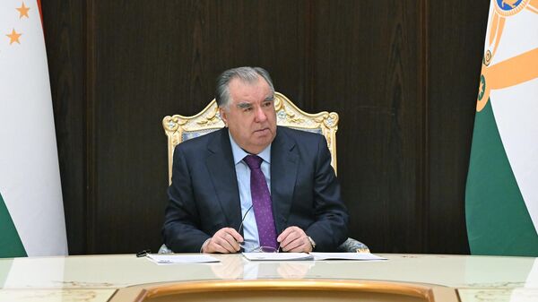Эмомали Рахмон провел кадровые назначения в различных государственных органах  - Sputnik Тоҷикистон