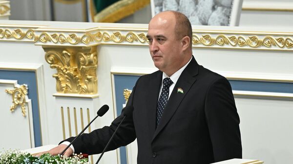 Председатель нижней палаты парламента Таджикистана Файзали Идизода  - Sputnik Таджикистан