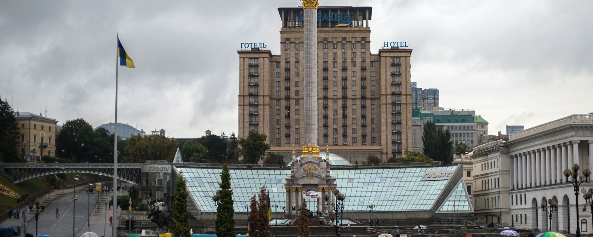 Монумент Независимости Украины на площади Независимости в Киеве - Sputnik Таджикистан, 1920, 20.03.2025