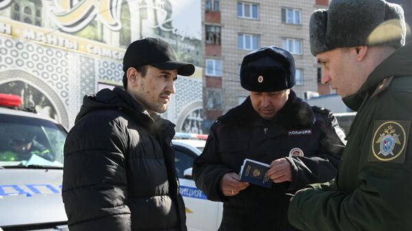 Рейд по проверке документов у мигрантов - Sputnik Таджикистан