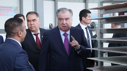 Эмомали Рахмон открыл завод по производству строительных панелей ООО "Тоджпанель"
