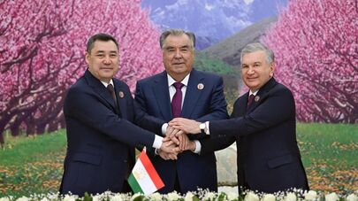 Подписание Худжандской декларации о вечной дружбе и Соглашение о точках стыка госграниц трех государств