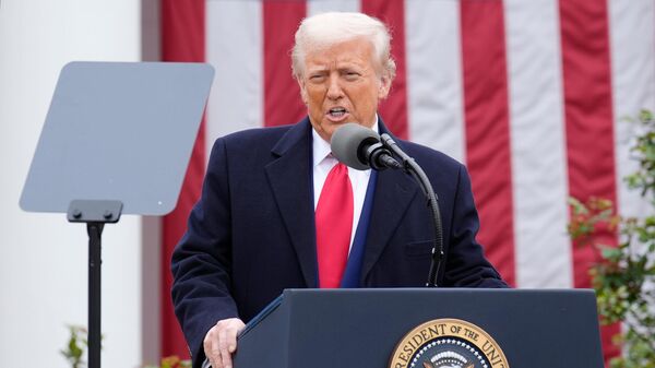Президент США Трамп объявил о введении пошлин на продукцию других стран  - Sputnik Таджикистан