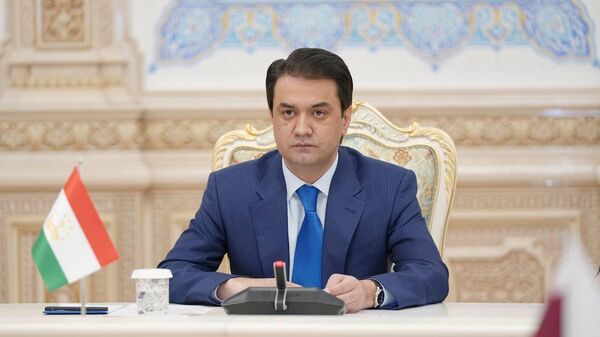 Рустам Эмомали провёл встречу с первым вице-президентом Ассоциации национальных олимпийских комитетов, Президентом Олимпийского комитета Государства Катар Джоаном Бин Хамадом Аль Тани  - Sputnik Тоҷикистон