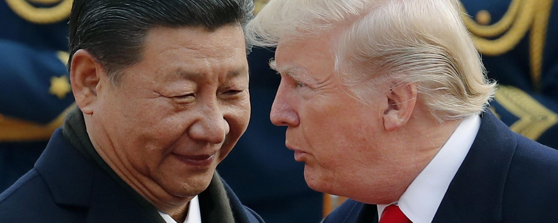 Президент США Дональд Трамп беседует с председателем КНР Си Цзиньпином. Архивное фото - Sputnik Таджикистан, 1920, 11.04.2025