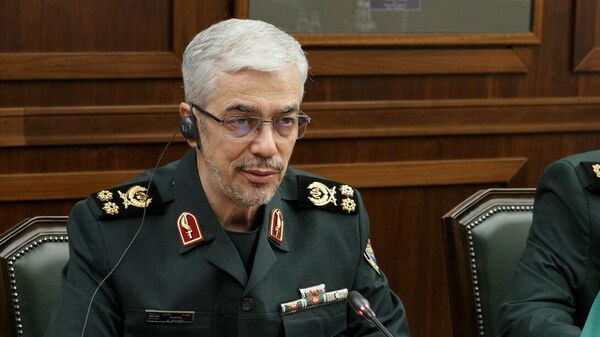 Начальник генерального штаба вооруженных сил Ирана генерал Мохаммад Хоссейн Багери - Sputnik Тоҷикистон