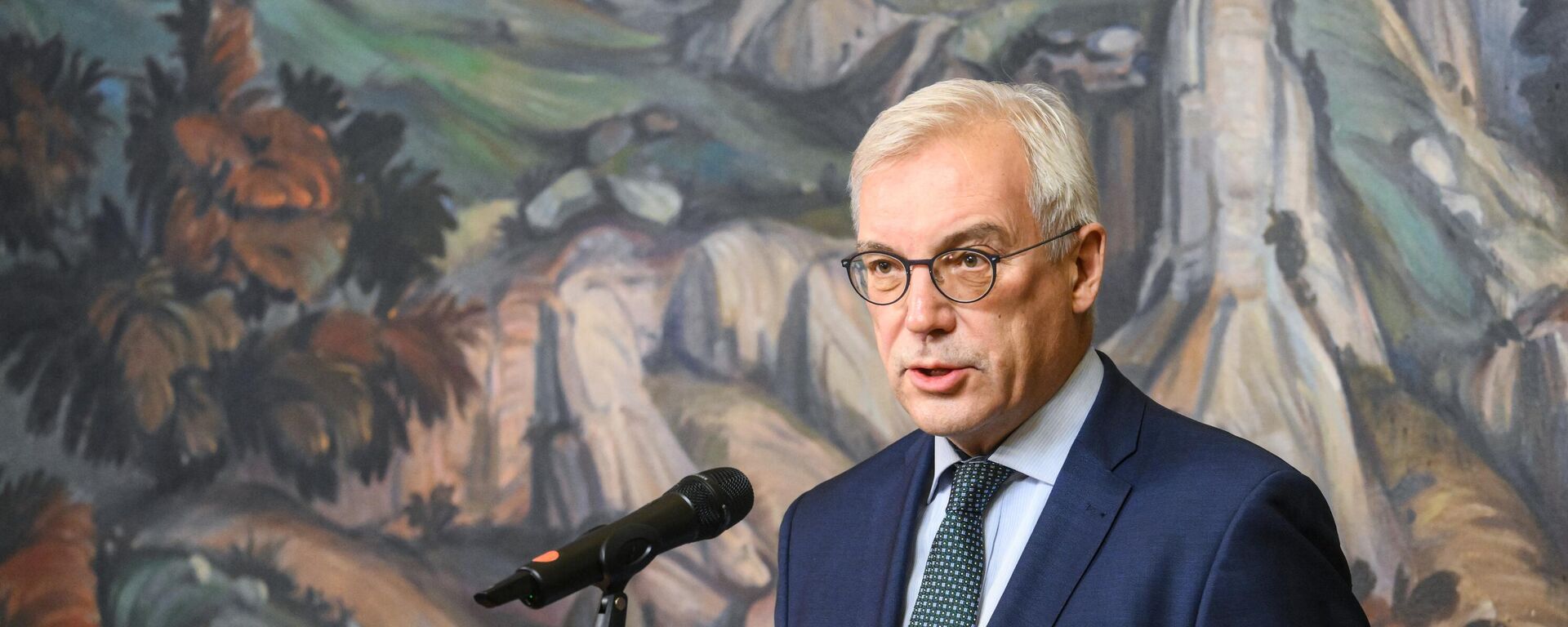 Заместитель министра иностранных дел РФ Александр Грушко - Sputnik Тоҷикистон, 1920, 23.04.2025