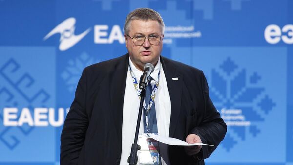 Заместитель председателя правительства РФ Алексей Оверчук - Sputnik Тоҷикистон