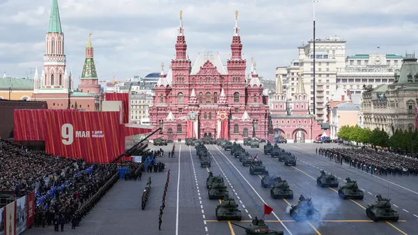 Москва. Военный парад, посвященный 80-летию Победы в Великой Отечественной войне - Sputnik Тоҷикистон