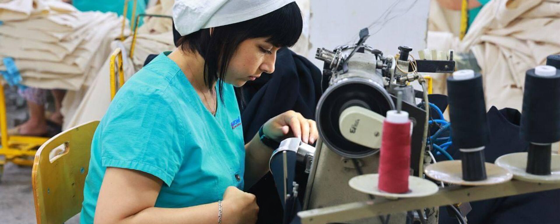 Текстильное предприятие Сатн в городе Худжанде  - Sputnik Таджикистан, 1920, 09.12.2025