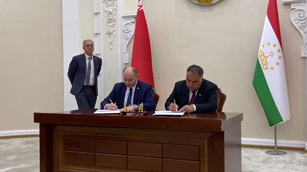 Минская и Согдийская область Таджикистана подписали план мероприятий на 2025-2026 годы - Sputnik Таджикистан