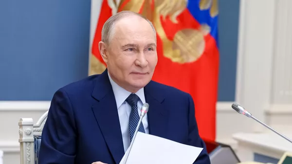 Президент РФ Владимир Путин - Sputnik Тоҷикистон