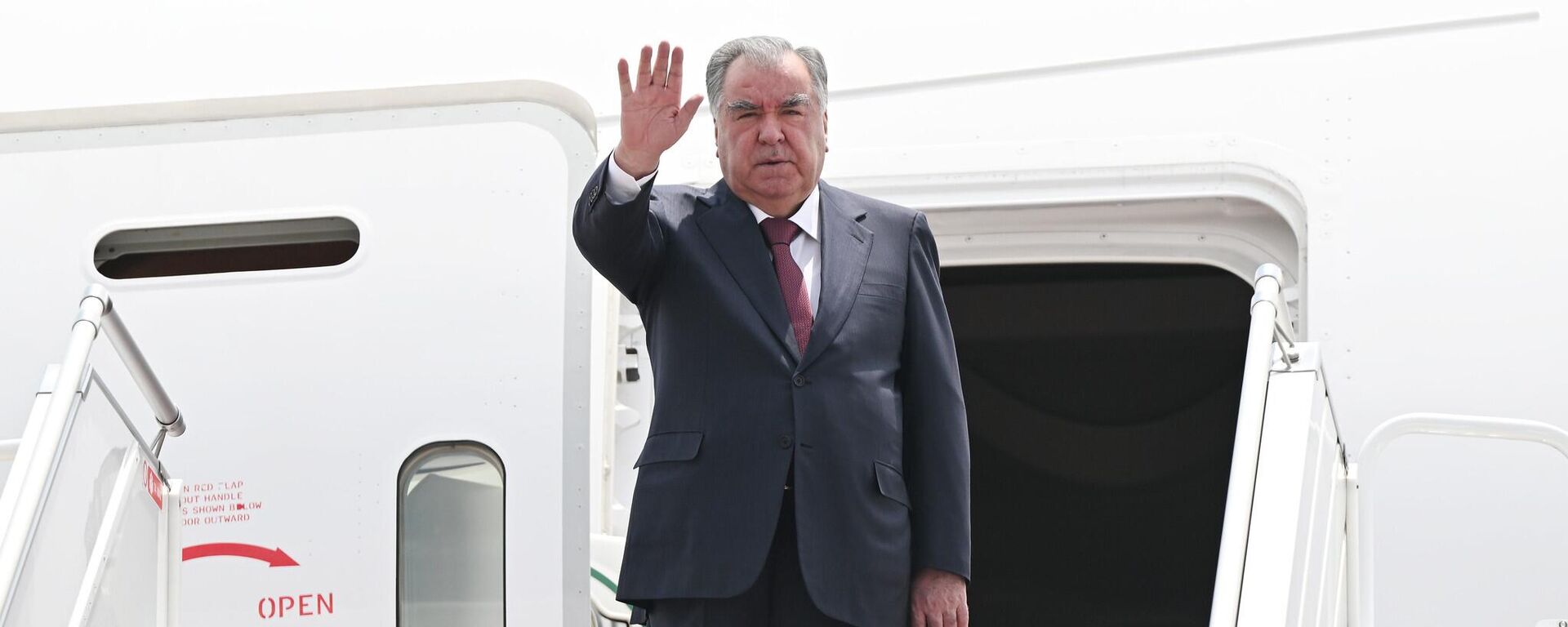 Президент Таджикистана Эмомали Рахмон - Sputnik Тоҷикистон, 1920, 03.11.2025