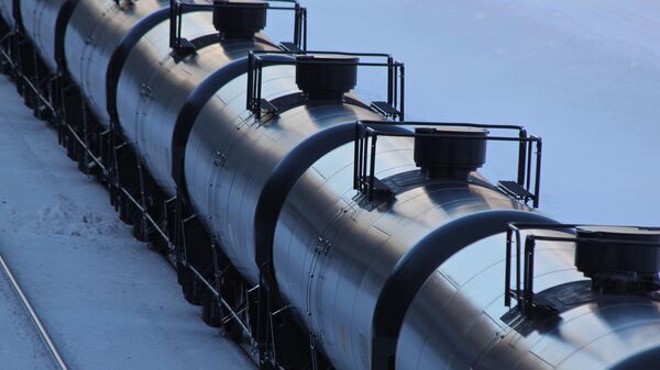 Цистерны для нефтепродуктов, архивное фото - Sputnik Таджикистан