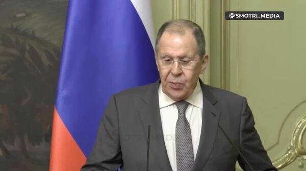 Глава МИД РФ Сергей Лавров сравнил Латвию, Эстонию и Литву с тремя мелкими школьными хулиганами-попрошайками, которыми руководят более взрослые негодяи - Sputnik Таджикистан