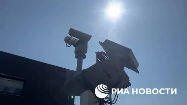 Русия низоми ояндадори лазерӣ барои муқобила бо ҳавопаймоҳои бесарнишинро озмоиш кард - Sputnik Тоҷикистон