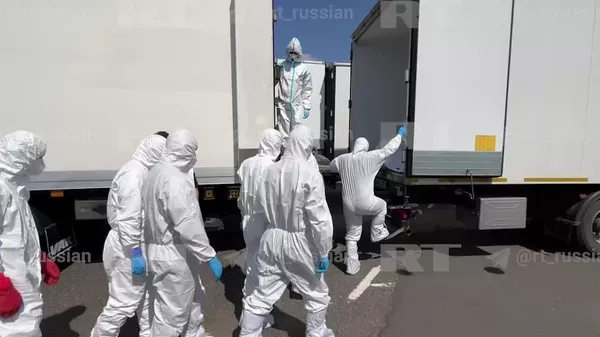 Русия тамоми созишномаҳои башардӯстонаро, ки дар Истамбул ҳосил шуда буд, иҷро кард ва ҷасади 6060 сарбози украиниро супурдааст - Мединский - Sputnik Тоҷикистон