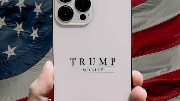 Семья Трампа запускает компанию TrumpMobile - она будет выпускать смартфоны и предоставлять услуги связи - Sputnik Таджикистан