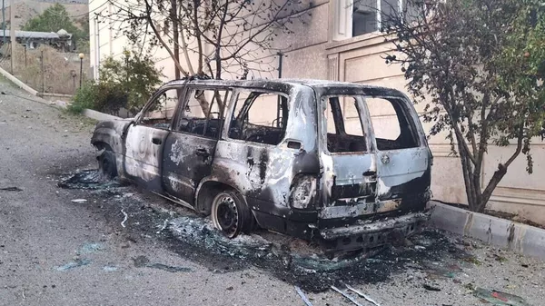 Ҳилоли Аҳмари Эрон таъйид кард, ки ду корманди он дар ҳамлаи Исроил ба мошини ин созмон дар Теҳрон кушта шудаанд - Sputnik Тоҷикистон