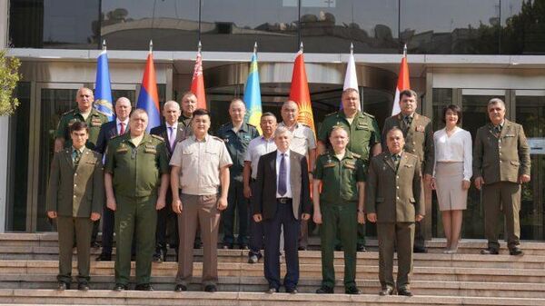 В Душанбе представители стран ОДКБ обсудили создание единой системы технического прикрытия железных дорог, сообщило Минобороны Таджикистана - Sputnik Таджикистан