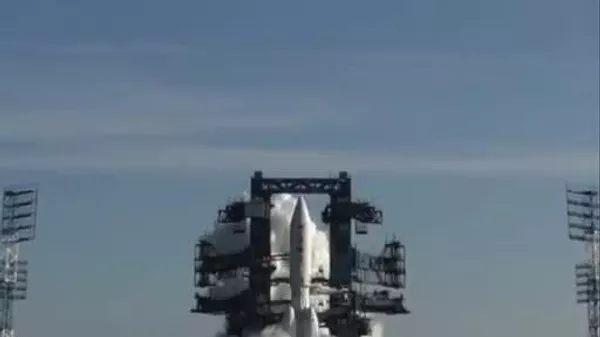 Мушаки SpaceX ҳангоми озмоишҳо дар Техас таркид - хабар медиҳад AP - Sputnik Тоҷикистон