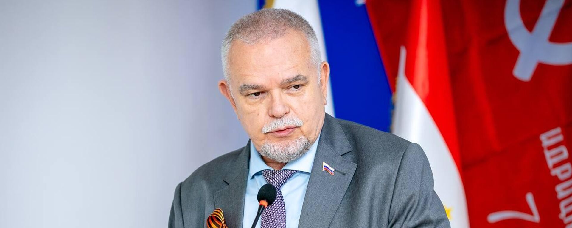 Чрезвычайный и Полномочный Посол Российской Федерации в Республике Таджикистан С.В.Григорьев  - Sputnik Таджикистан, 1920, 10.11.2025