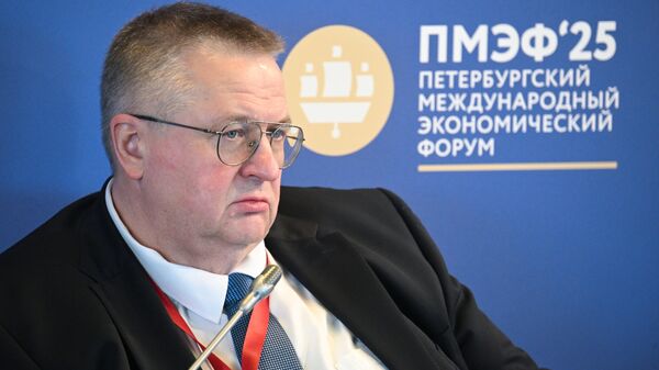 Алексей Оверчук, заместитель председателя правительства РФ - Sputnik Таджикистан