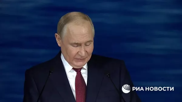 Путин тавзеҳ дод, ки чӣ тавр даромад дар Русияро бояд афзоиш дод - Sputnik Тоҷикистон