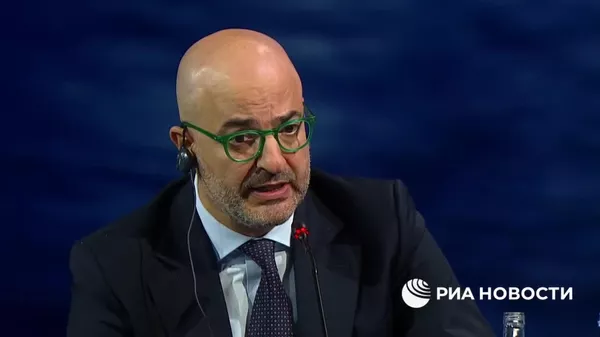 Путин изҳор дошт, ки мардуми Русия ва Украинаро як миллат мешуморад - бинобар ин тамоми Украина азони мост - Sputnik Тоҷикистон