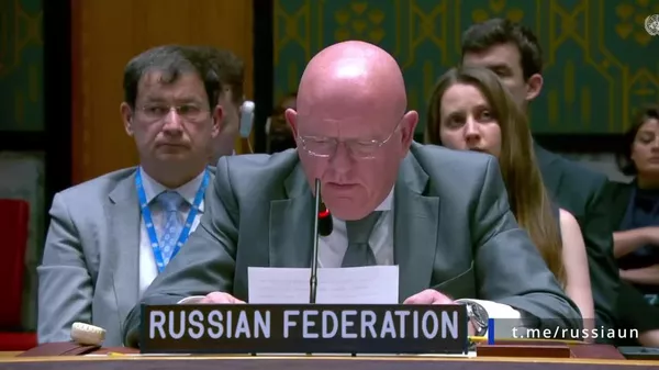 Ба хотири манфиатҳои Исроил, ИМА омода аст амнияти тамоми инсониятро зери хатар гузорад— Василий Небензя - Sputnik Тоҷикистон